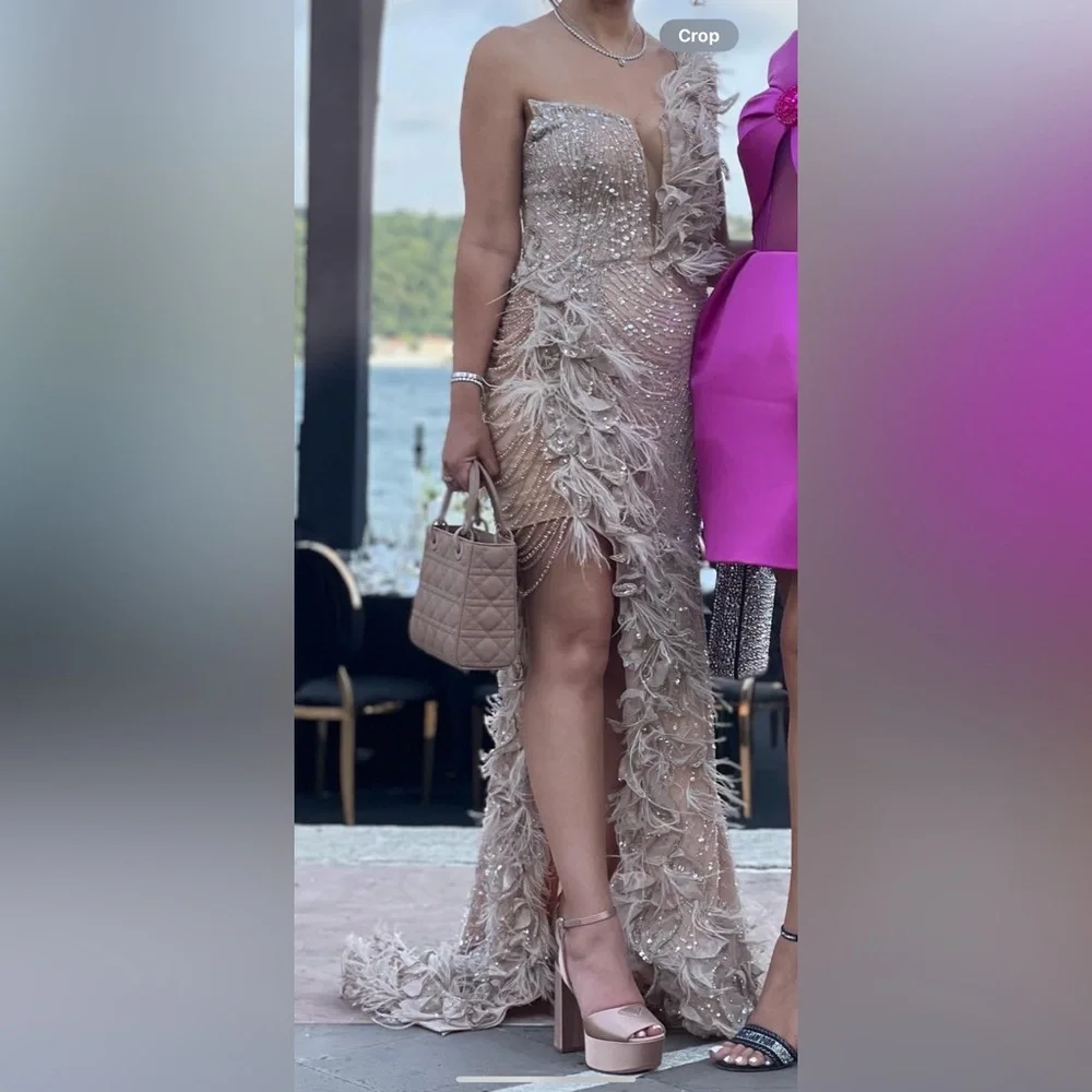 Elegant Wedding guest dress, maxi dress, costume made in Dubai.Fabric from Italy - Picture 3 of 4